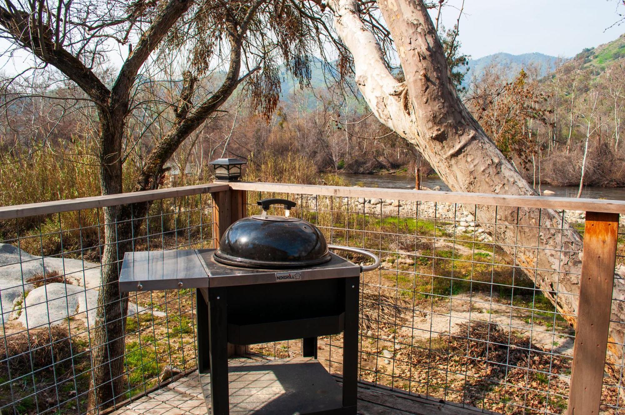 Sequoia River Front Cabins Three Rivers Exteriör bild