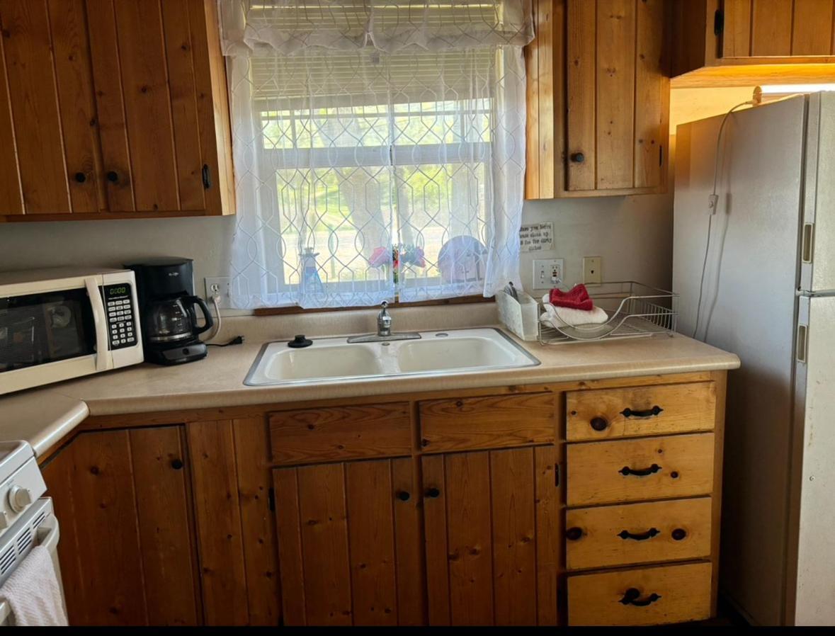 Sequoia River Front Cabins Three Rivers Exteriör bild
